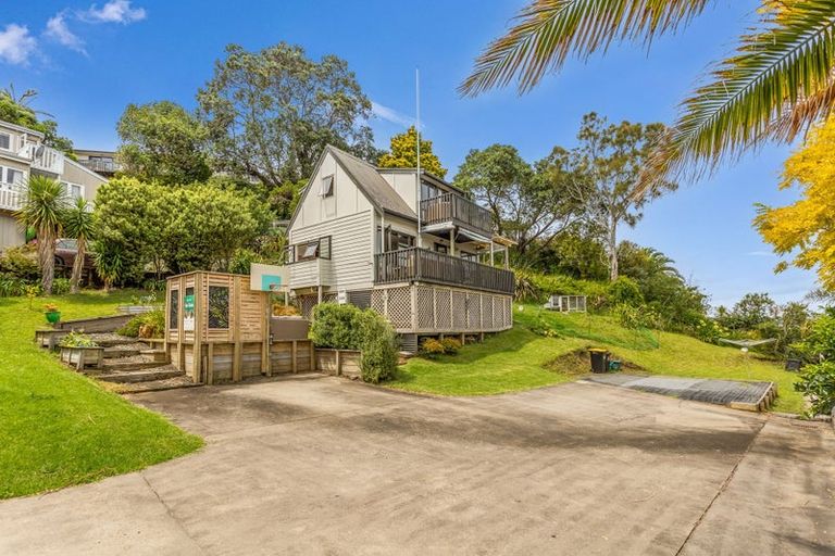 Photo of property in 15a Centennial Drive, Whitianga, 3510