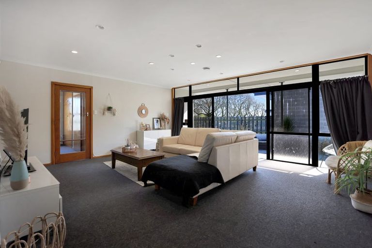 Photo of property in 17 Mona Square, Ashburton, 7700