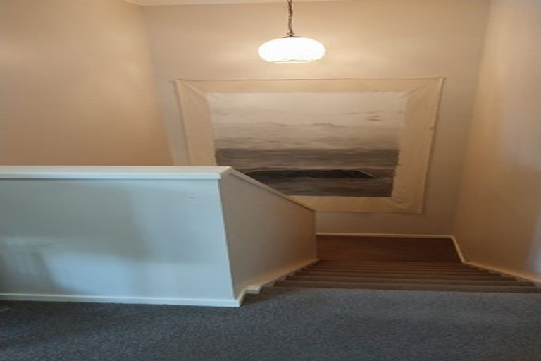 Photo of property in 52 The Track, Plimmerton, Porirua, 5026