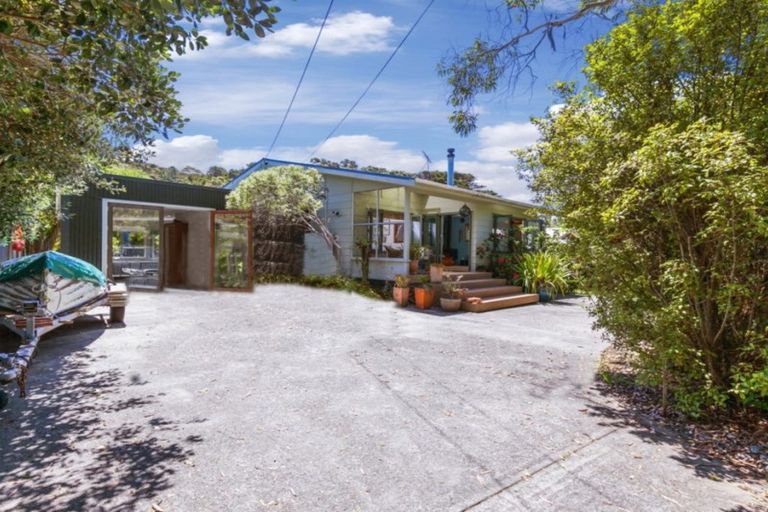 Photo of property in 400 Leigh Road, Whangateau, Warkworth, 0985