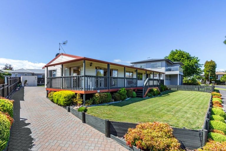 Photo of property in 32 Grace Crescent, Richmond Heights, Taupo, 3330