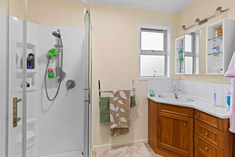 Photo of property in 22 Shelton Place, Feilding, 4702