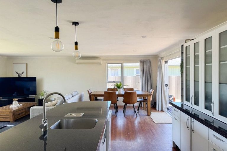 Photo of property in 21 Foster Terrace, Onekawa, Napier, 4110