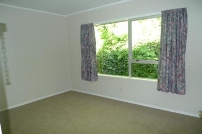 Photo of property in 167b Newlands Road, Newlands, Wellington, 6037