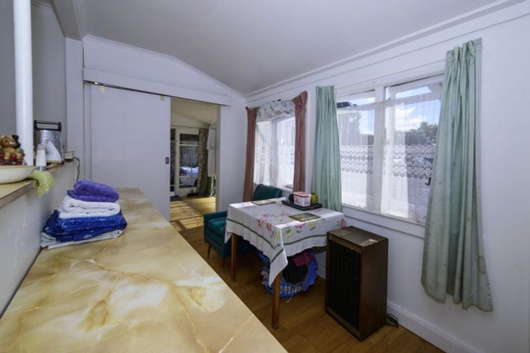 Photo of property in 279 Porchester Road, Takanini, 2112