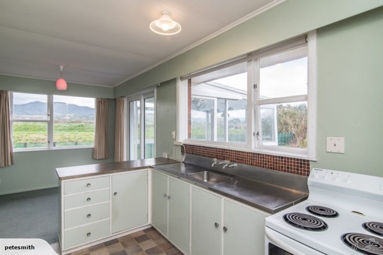 Photo of property in 24 Titoki Road, Raumati Beach, Paraparaumu, 5032