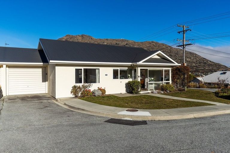 Photo of property in Frankton Court, 32 Mcbride Street, Frankton, Queenstown, 9300
