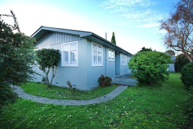 Photo of property in 5 Waterloo Crescent, Hokowhitu, Palmerston North, 4410