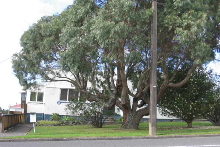 Photo of property in 1/26 Pleasant Road, Glen Eden, Auckland, 0602