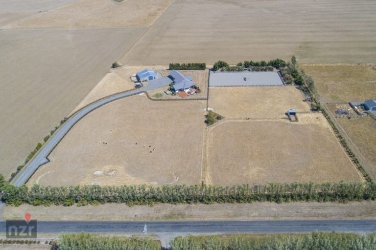 Photo of property in 75 Spur Road West, Colyton, Feilding, 4775