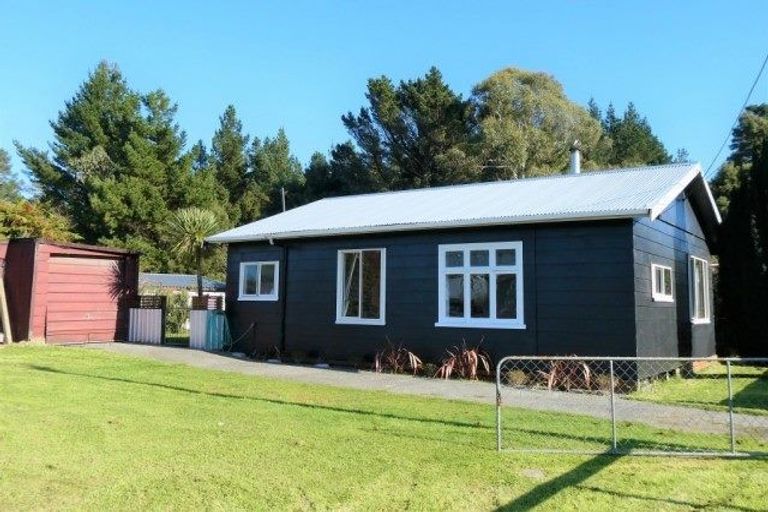 Photo of property in 12 Croft Place, Stillwater, Greymouth, 7805