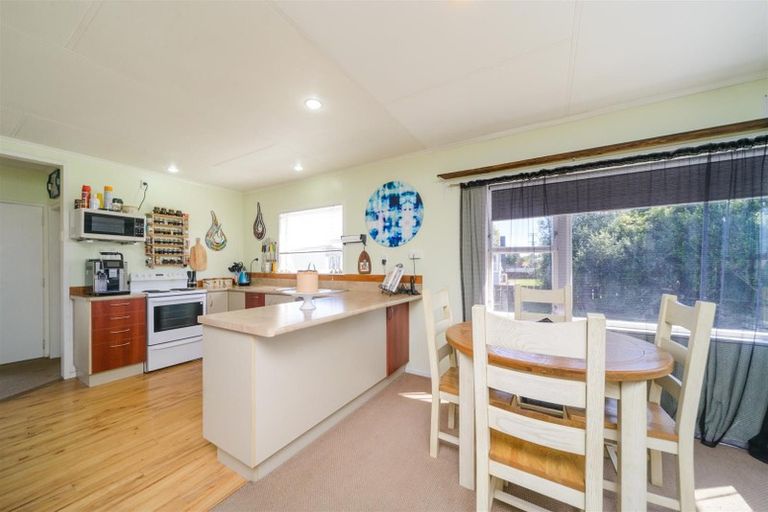 Photo of property in 28 Alexandra Street, Marton, 4710