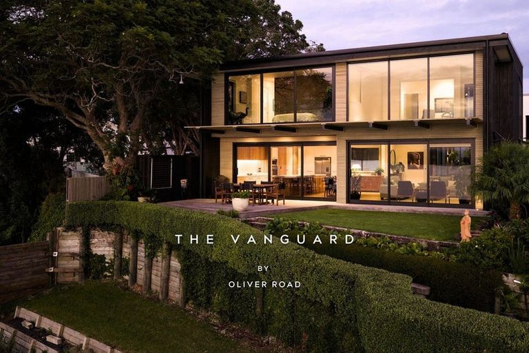 Photo of property in 1 Fourth Avenue, Tauranga, 3110