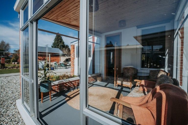 Photo of property in 6 Johnson Street, Milton, 9220