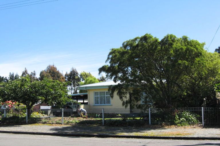 Photo of property in 16 Eastons Road, Westport, 7825