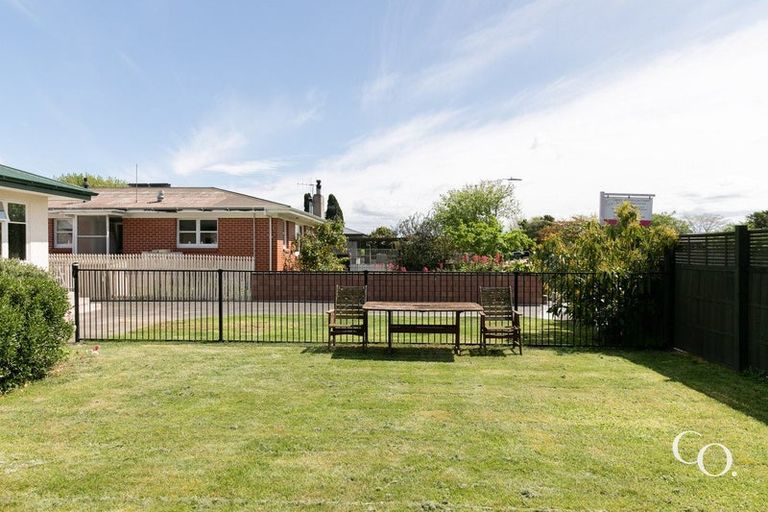 Photo of property in 24 Mill Road, Clive, 4102