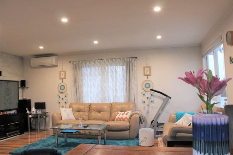 Photo of property in 1/97a Nile Road, Milford, Auckland, 0620