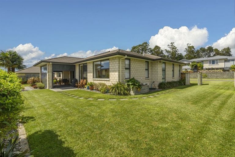 Photo of property in 6 Damien Place, Ohauiti, Tauranga, 3112