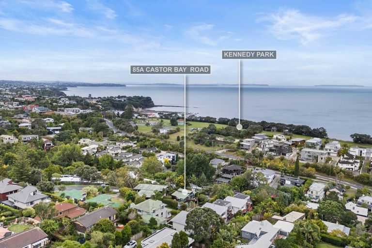 Photo of property in 1/85 Castor Bay Road, Castor Bay, Auckland, 0620