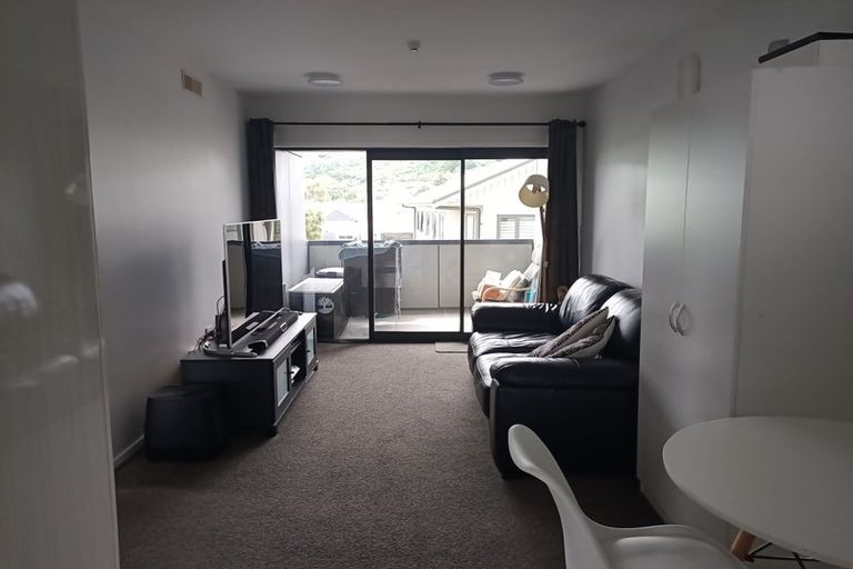 Photo of property in 3/232 Main Road, Tawa, Wellington, 5028