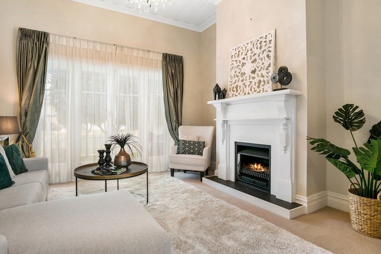 Photo of property in 32 Alpha Street, Cambridge, 3434