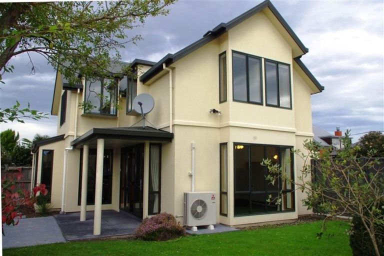 Photo of property in 2c Chilcombe Street, Ilam, Christchurch, 8041