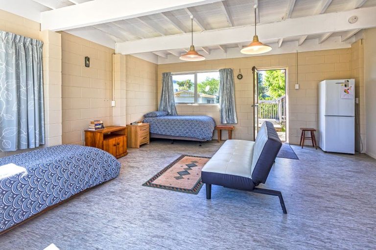 Photo of property in 210 Given Avenue, Whangamata, 3620