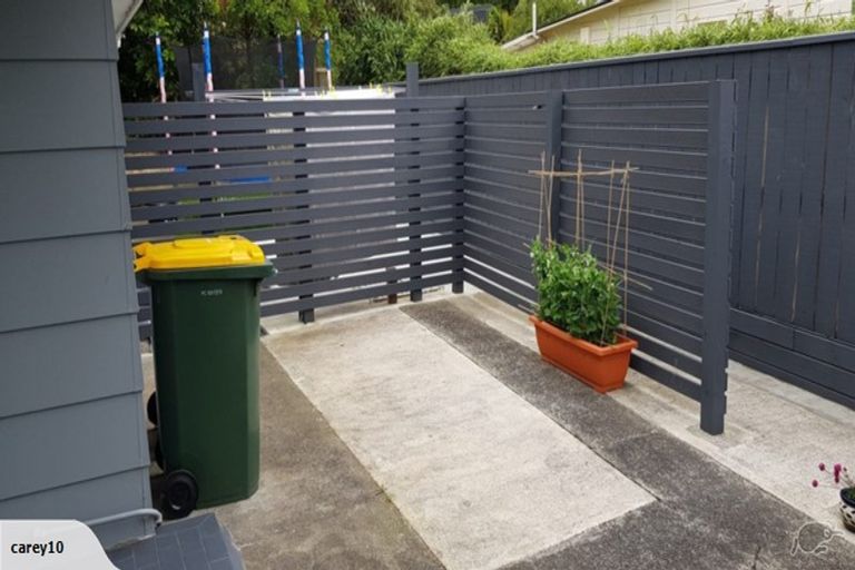 Photo of property in 2/80 Airlie Road, Plimmerton, Porirua, 5026