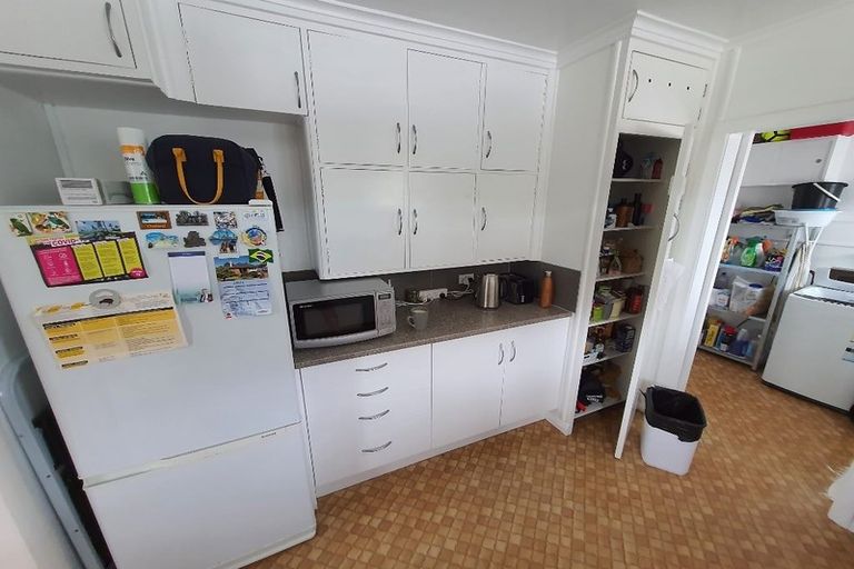 Photo of property in 30 Weybridge Crescent, Glen Innes, Auckland, 1072