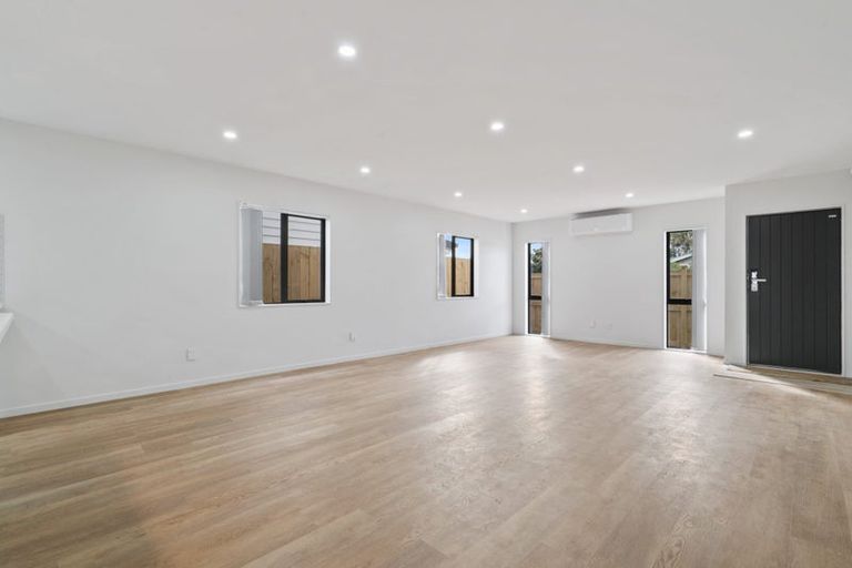 Photo of property in 8 Corin Avenue, Manurewa, Auckland, 2102