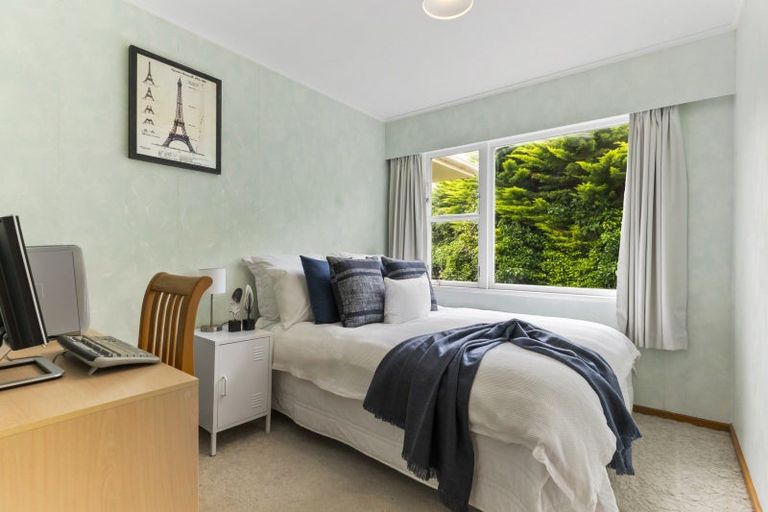 Photo of property in 4 Arapiko Street, Johnsonville, Wellington, 6037