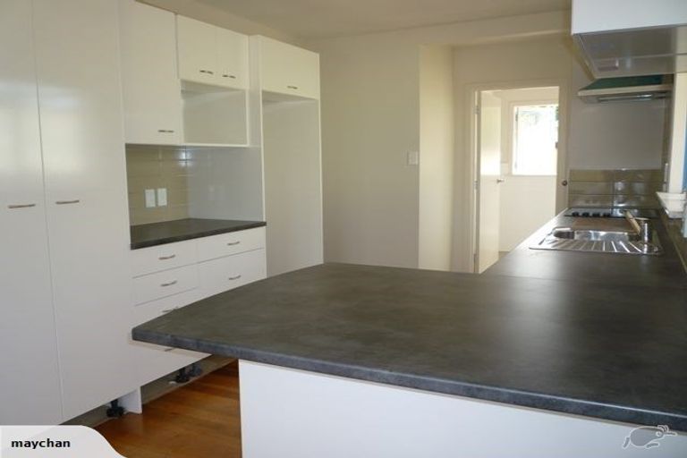 Photo of property in 111 Ennis Avenue, Pakuranga Heights, Auckland, 2010