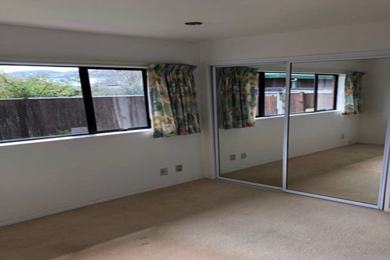 Photo of property in 2/101 Pohutukawa Street, Woburn, Lower Hutt, 5011