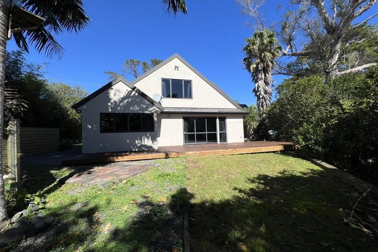 Photo of property in 140 Upper Harbour Drive, Greenhithe, Auckland, 0632