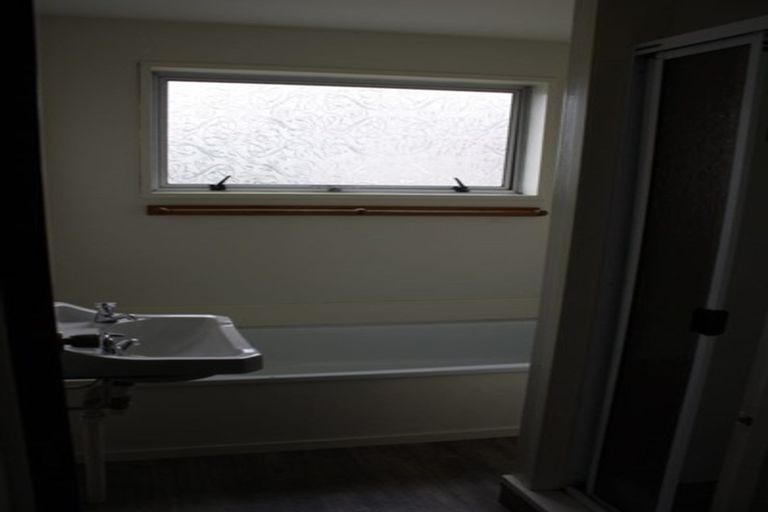 Photo of property in 2/8a Takapu Place, Bromley, Christchurch, 8062