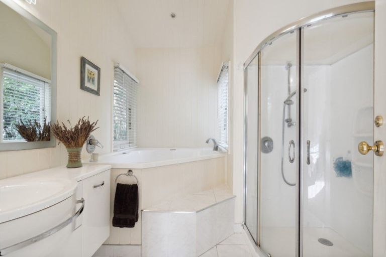 Photo of property in 14 Kea Street, Waikanae, 5036