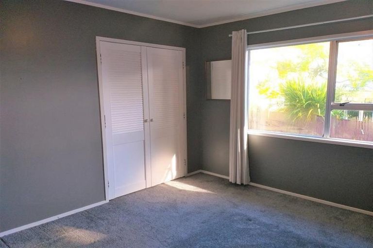 Photo of property in 11 Selago Place, Manurewa, Auckland, 2102