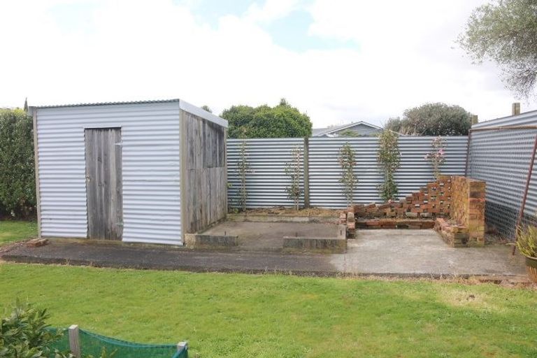 Photo of property in 126 Limbrick Street, Terrace End, Palmerston North, 4410