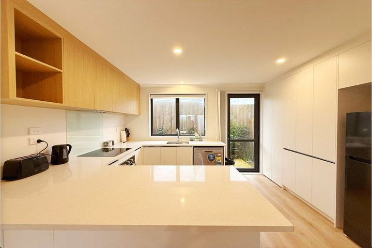 Photo of property in 1/29 Normandy Place, Henderson, Auckland, 0610