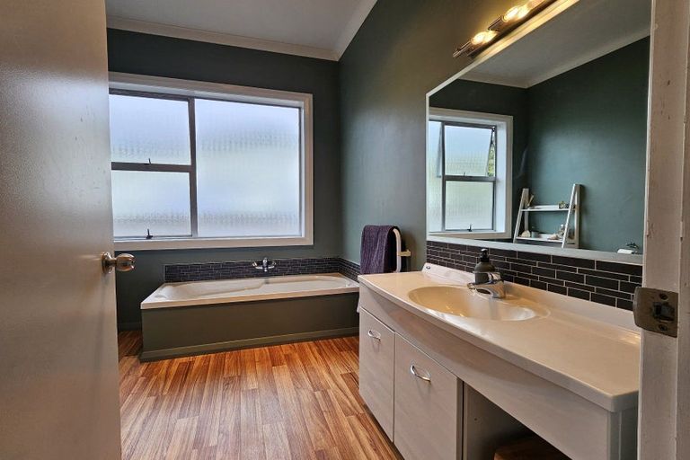 Photo of property in 37 Milton Road, Greymouth, 7805