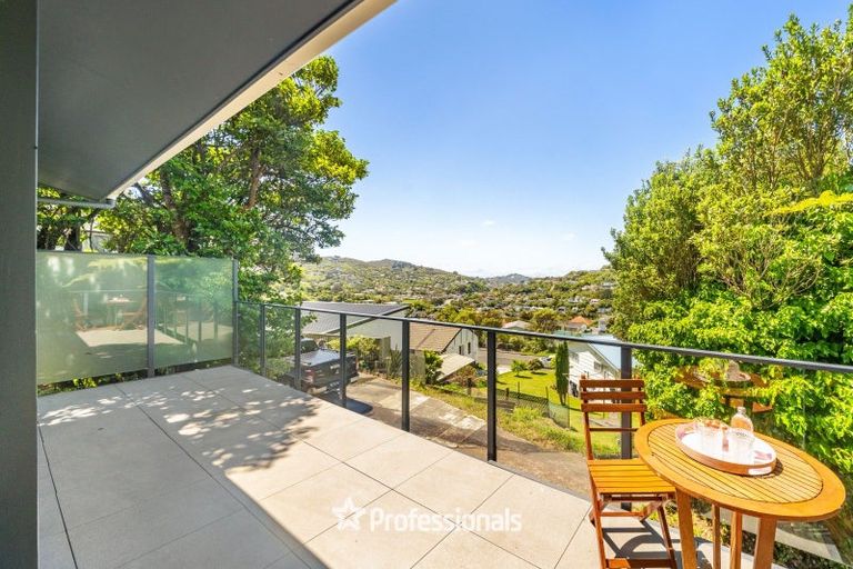 Photo of property in 6 Swadel Way, Karori, Wellington, 6012