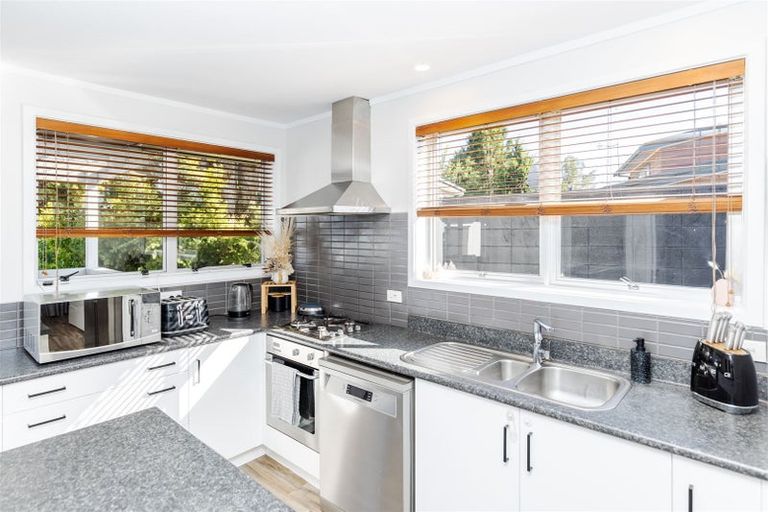 Photo of property in 50 Bernard Street, Chedworth, Hamilton, 3210