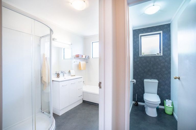 Photo of property in 1 Richmond Avenue, Takaro, Palmerston North, 4410