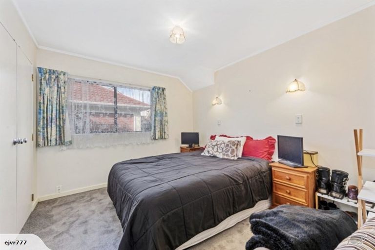 Photo of property in 3/20 Cressy Street, Waterloo, Lower Hutt, 5011