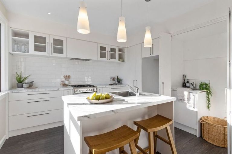 Photo of property in 17 Mcsaveneys Road, Marshland, Christchurch, 8051