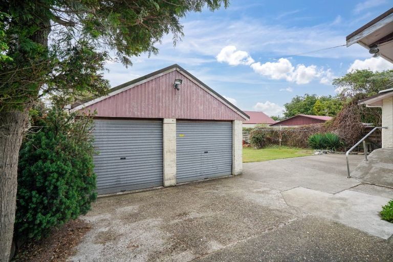 Photo of property in 102 Wicklow Street, Clifton, Invercargill, 9812