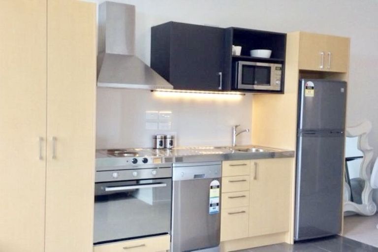 Photo of property in Twin Towers, 811/17 Putney Way, Manukau, Auckland, 2104