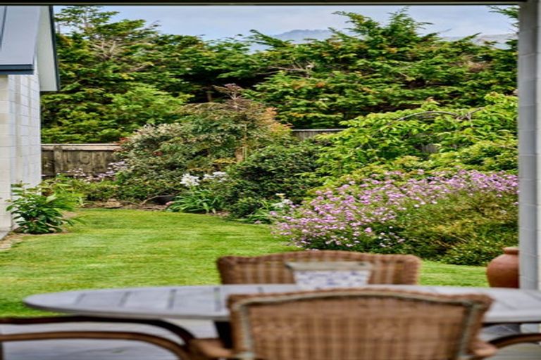 Photo of property in 41 Hudson Place, Paraparaumu, 5032