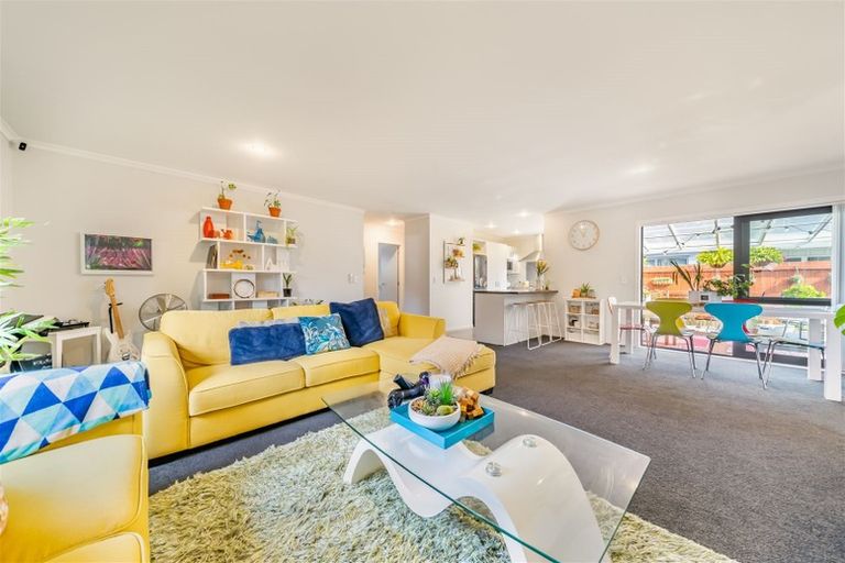 Photo of property in 85 Farmer Crescent, Taita, Lower Hutt, 5011