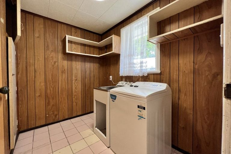 Photo of property in 126 Castor Crescent, Cannons Creek, Porirua, 5024